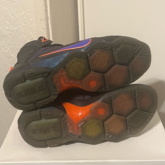 Nike Lebron 12 Instinct - Picture 5 of 5